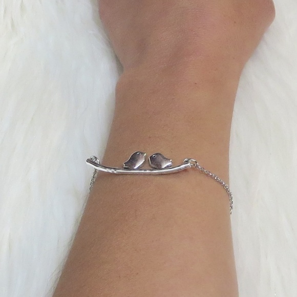 Jewelry - 🦋Brand NEW! Silver Birds on a Twig Bracelet